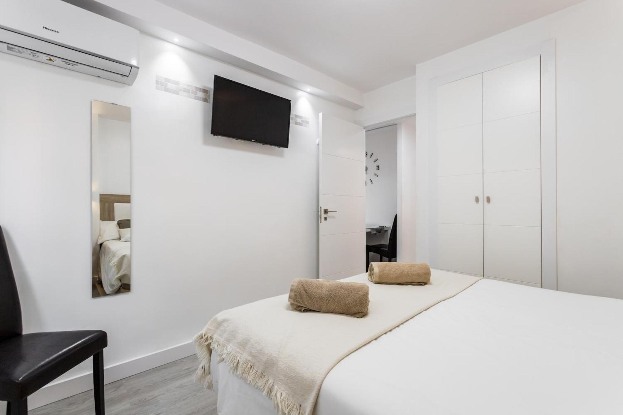 Sur Suites Principe Фуэнхирола Экстерьер фото